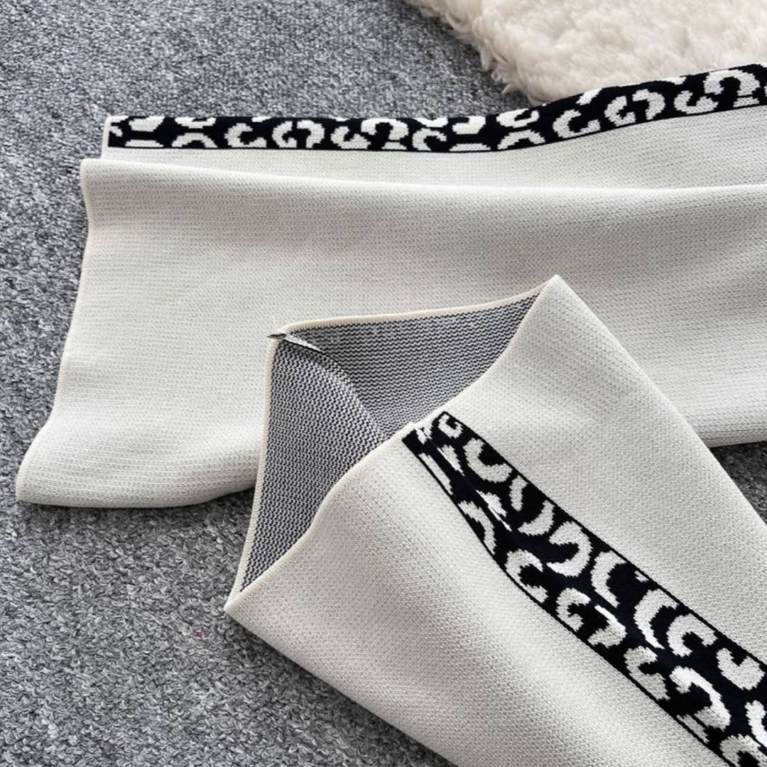 Ensemble Tiger – إطلالة عصرية جريئة